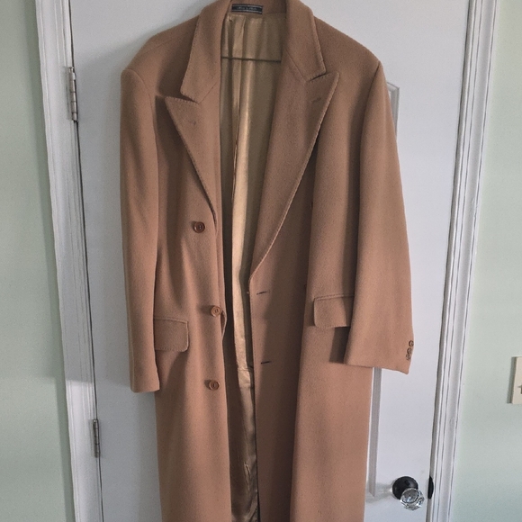 Barneys New York Men's Camel Trench Coat 52R - Picture 1 of 3